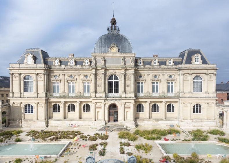 musee-de-picardie-damiens-facade.jpg