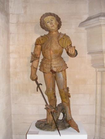 Statue de Saint Georges terrassant le dragon