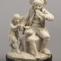 Statue du Vieil homme assis